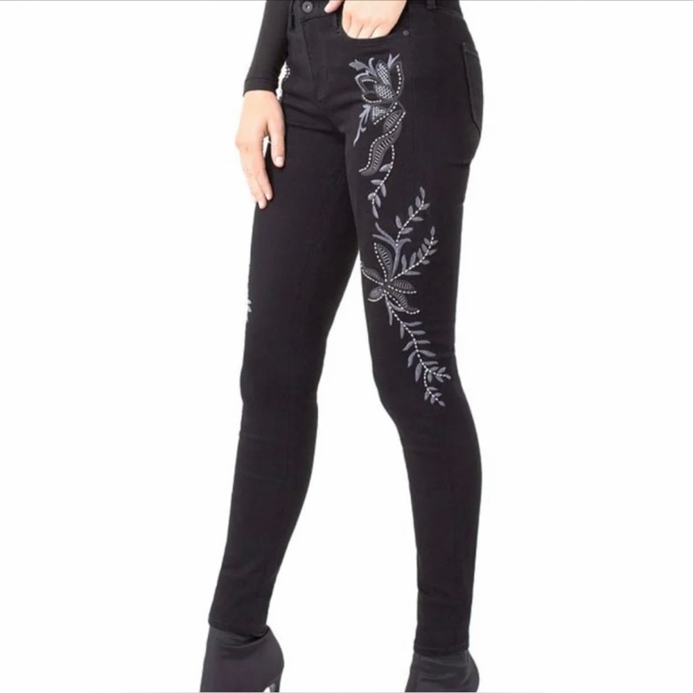Liverpool Embroidered Skinny Jeans